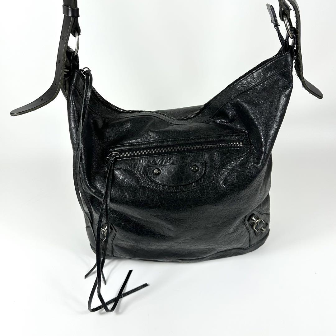 極美品 BALENCIAGA ザデイ レザー ショルダーバッグ ブラック
