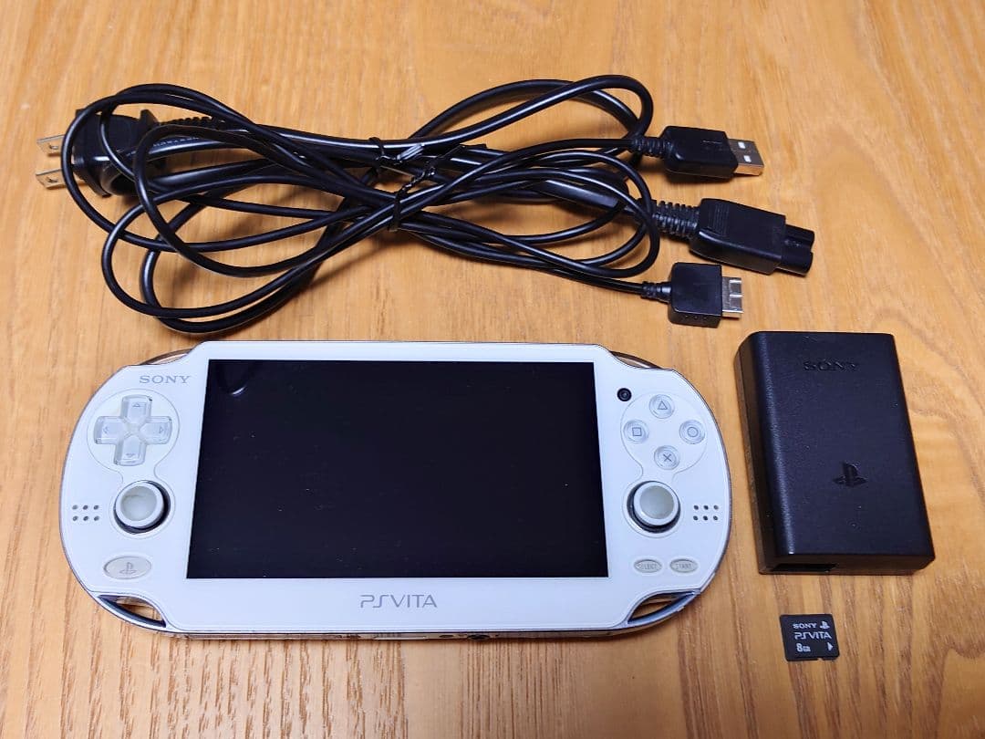 【ジャンク品】 SONY PS Vita ヴィータ PCH-1000 ホワイト
