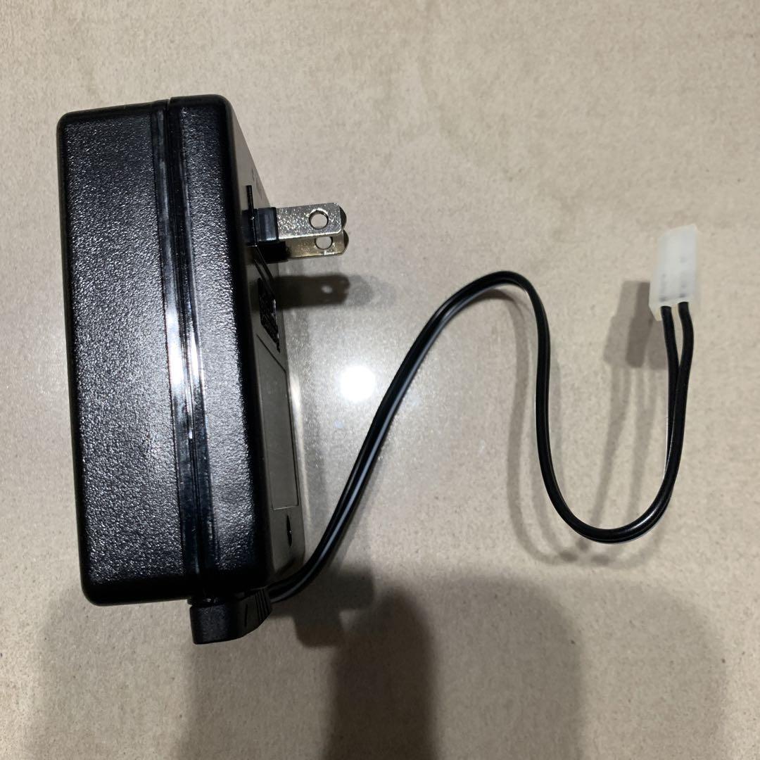100V acアダプター