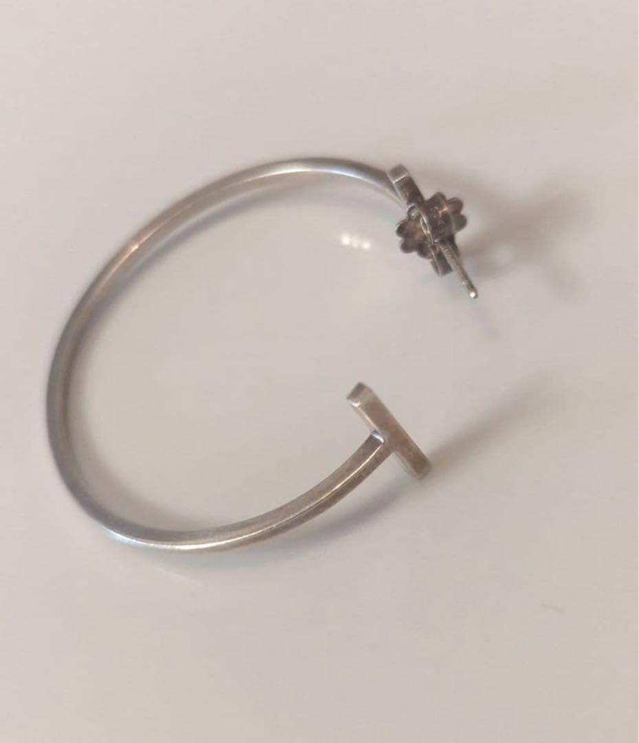 ティファニー Tiffany Tワイヤーフープピアス ループ 片耳 シルバー ティファニー Tiffany Tワイヤーフープピアス ループ 片耳 シルバー