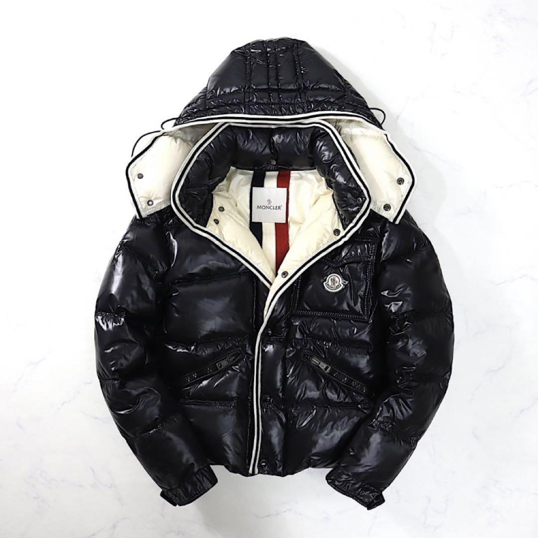 MONCLER ブラック ダウンジャケット サイズ2 Moncler ブラック ダウンジャケット サイズ2