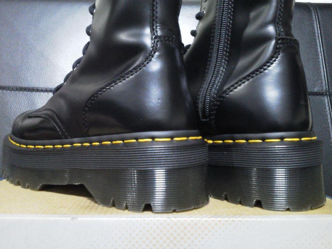 UK5 黒