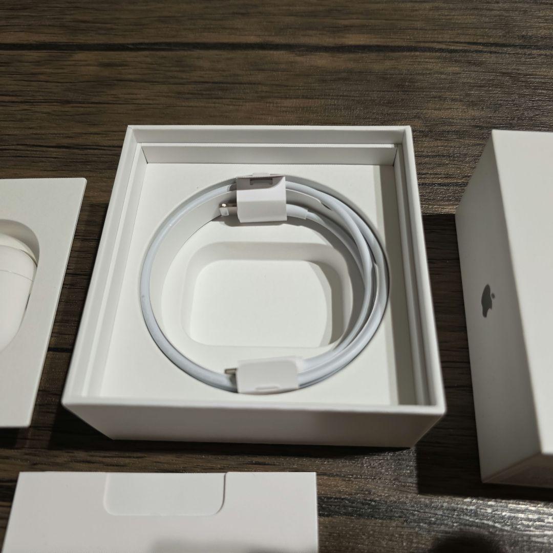 AirPods Pro 2　第2世代　Lightningモデル