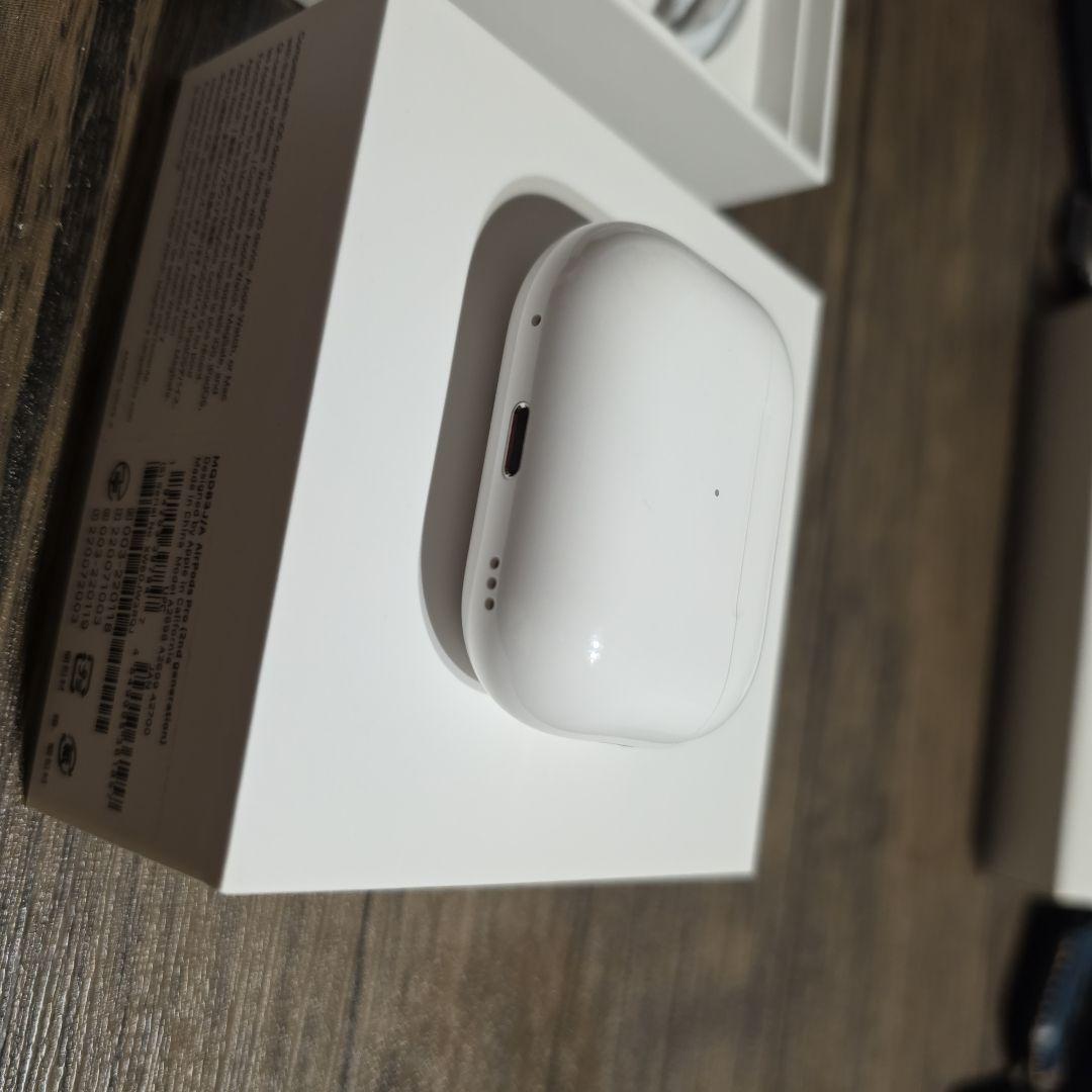 AirPods Pro 2　第2世代　Lightningモデル