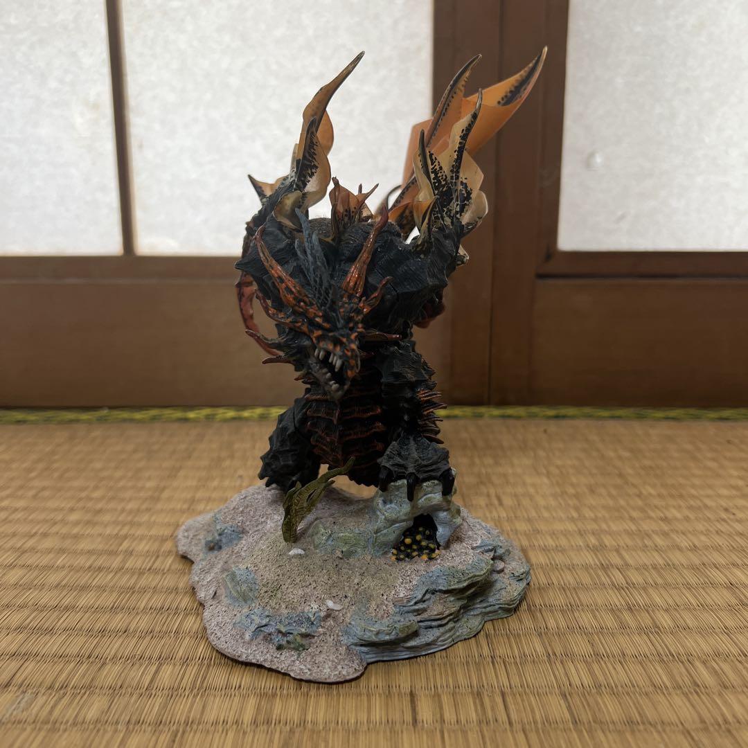 マクファーレンドラゴン 2体セット - メルカリ