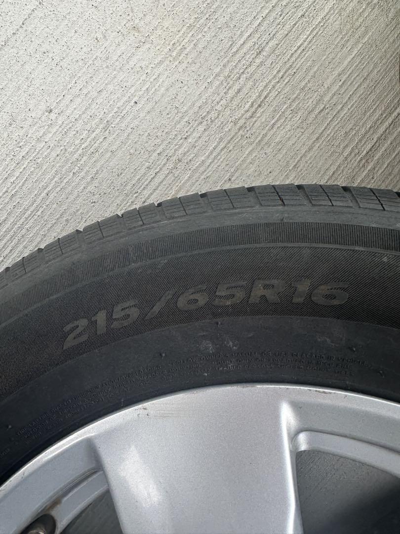 エルグランドe52に使用 215/65R16 ノーマルタイヤ ホイール付き