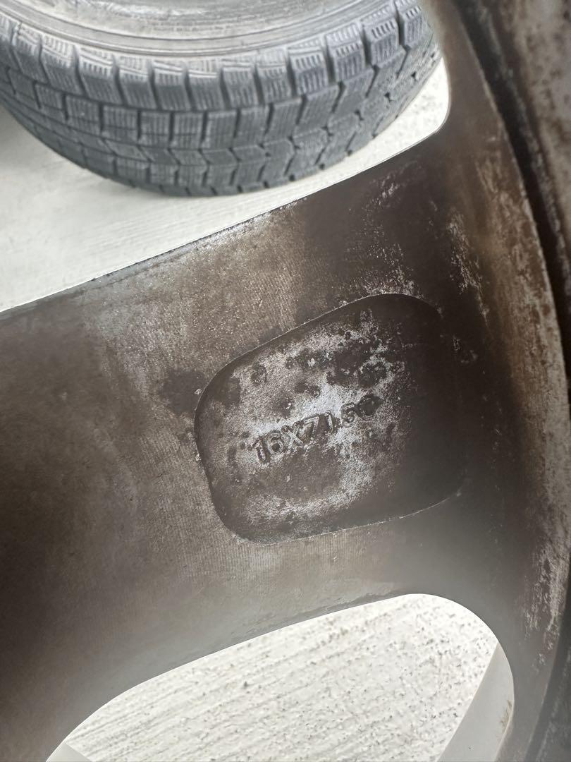 エルグランドe52に使用　215/65R16 ノーマルタイヤ ホイール付き