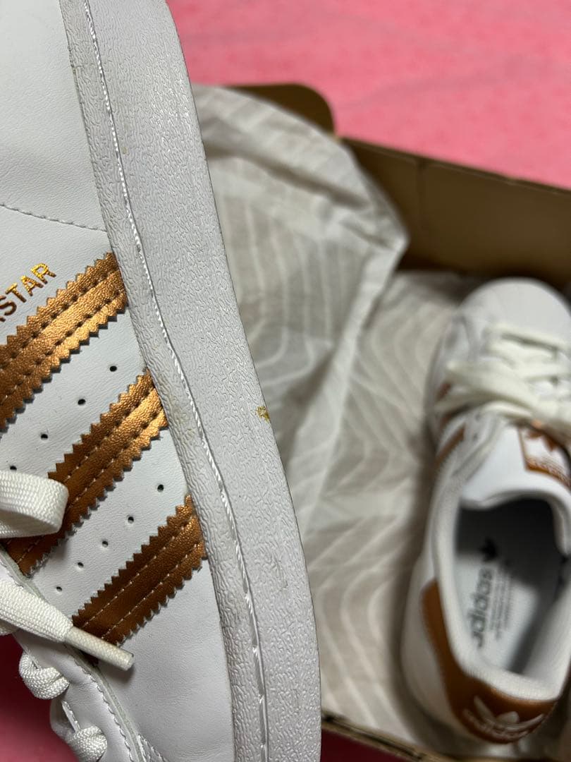 アディダス ホワイトゴールド SUPERSTAR COPPER METALLIC