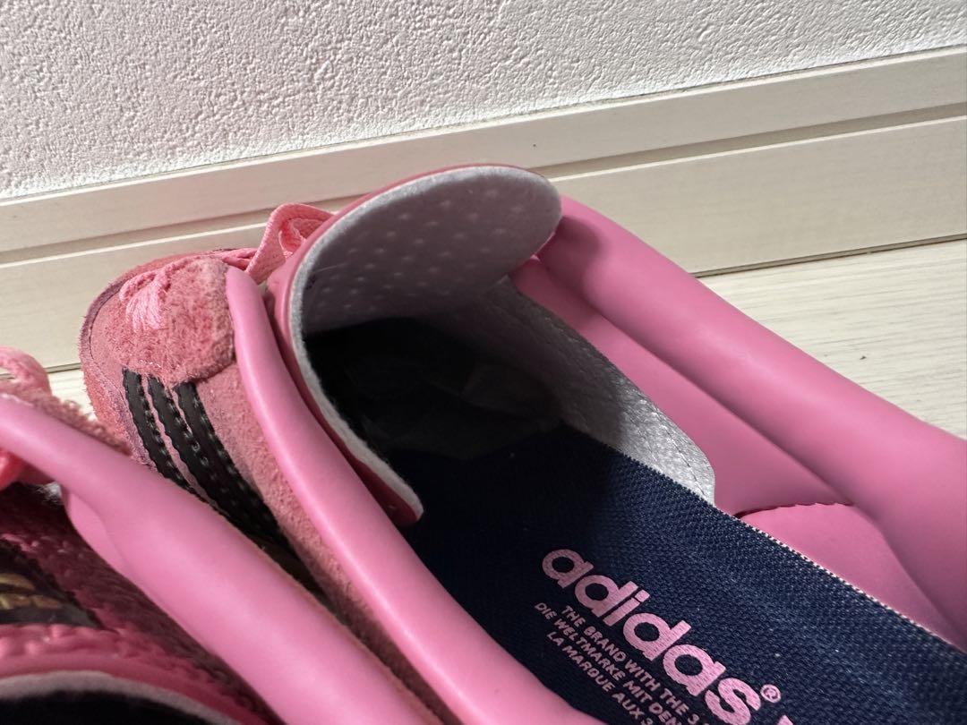 靴 adidas GAZELLE