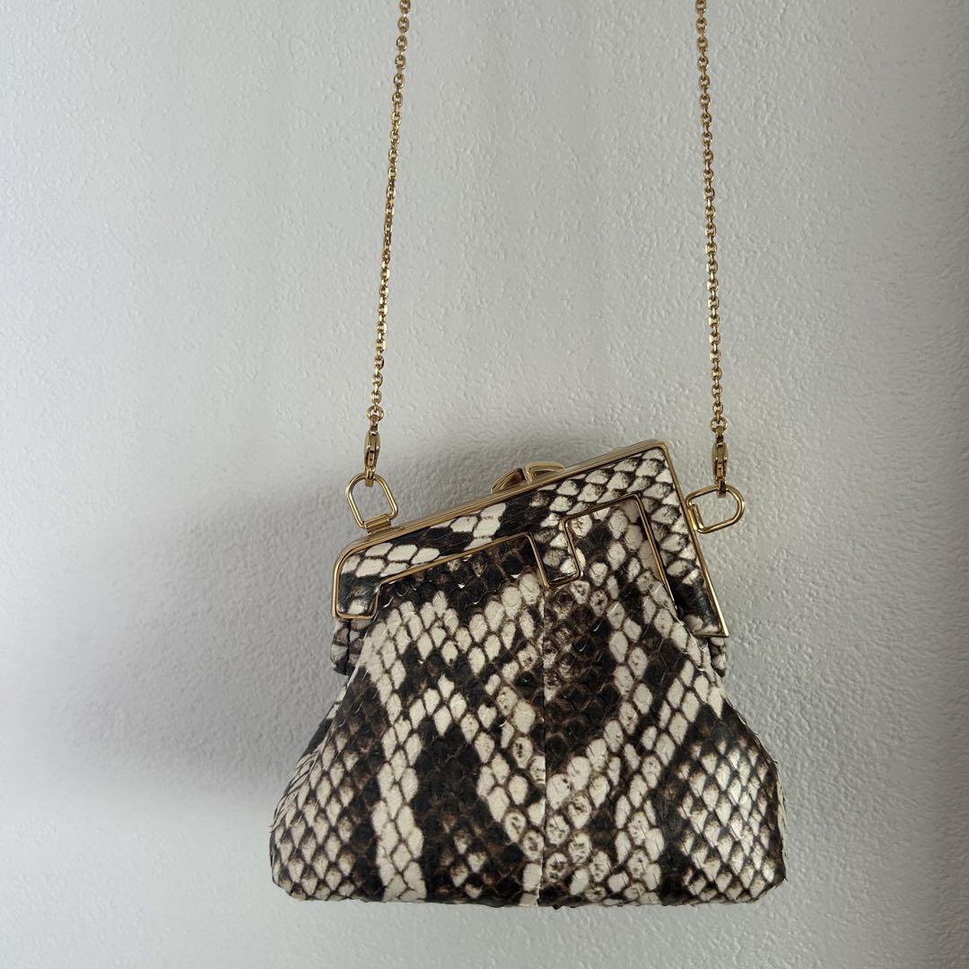 【新品】FENDI ナノファースト　チャーム