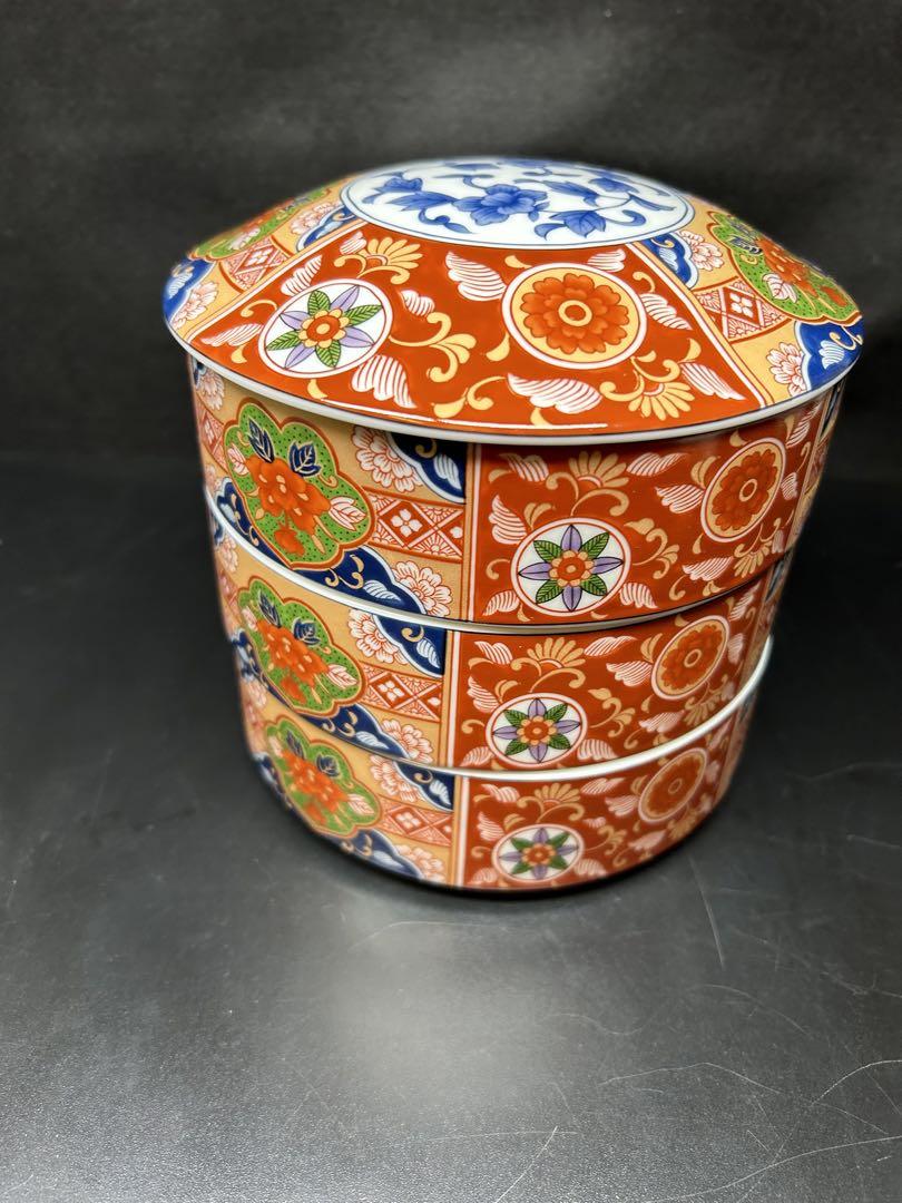 有田焼 龍峰窯 林斎 三段重 おせち器 お正月 蓋付き重ね鉢 古伊万里 色絵重箱 有田焼 龍峰窯 林斎 三段重 おせち器 お正月 蓋付き重ね鉢 古伊万里 色絵重箱