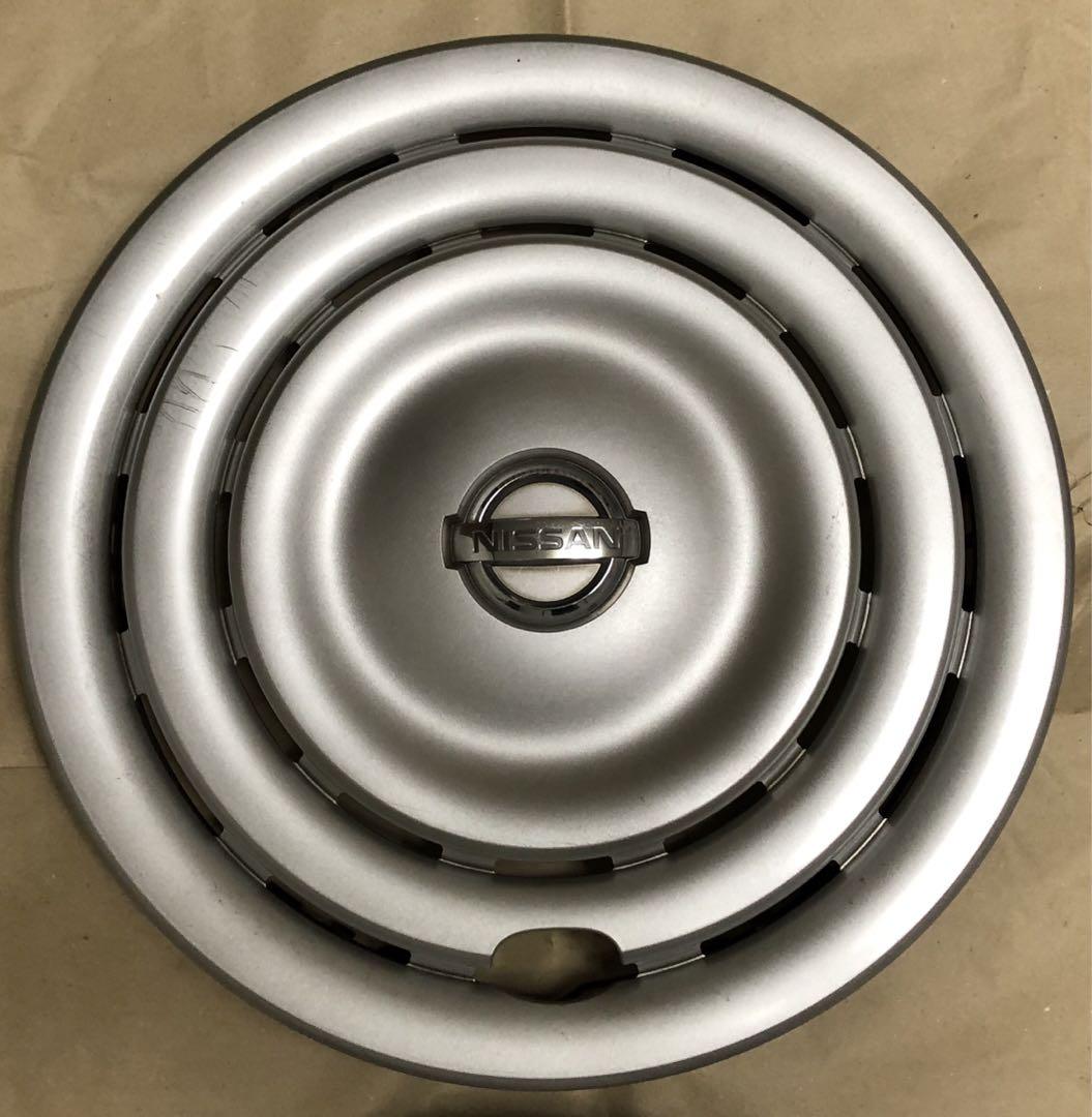 ホイールキャップ　日産　キューブ　純正　中期　うずまき　Z11 ホイールカバー