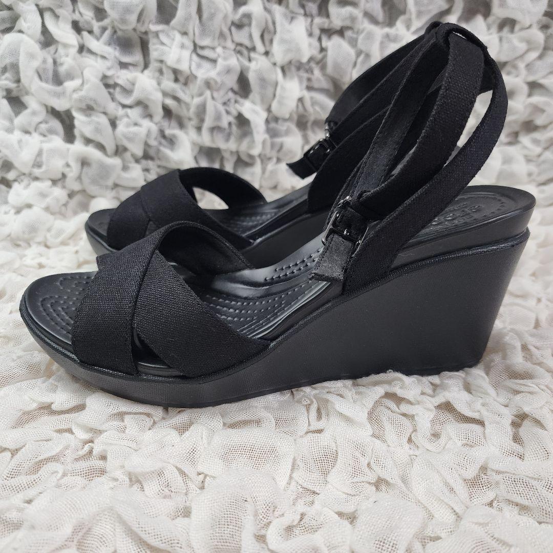 美品 クロックス レイ2 アンクル ウェッジ サンダル 24㎝ w8