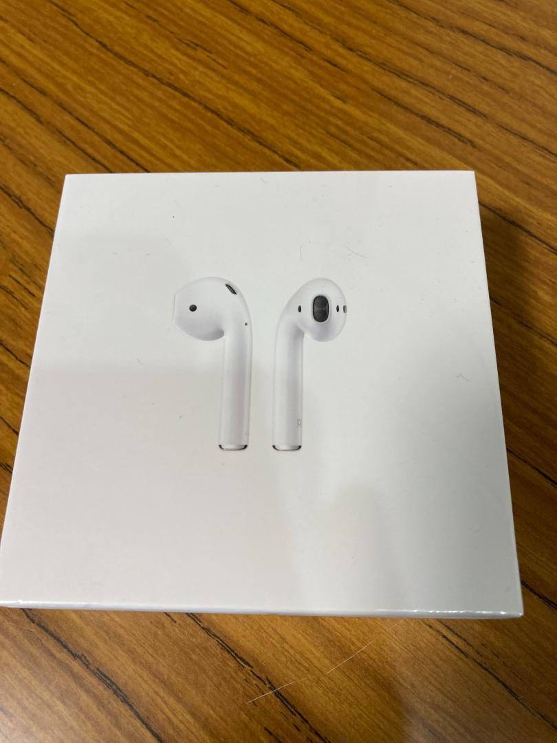 Apple AirPods（第2世代）すぐに発送は出来ますよ