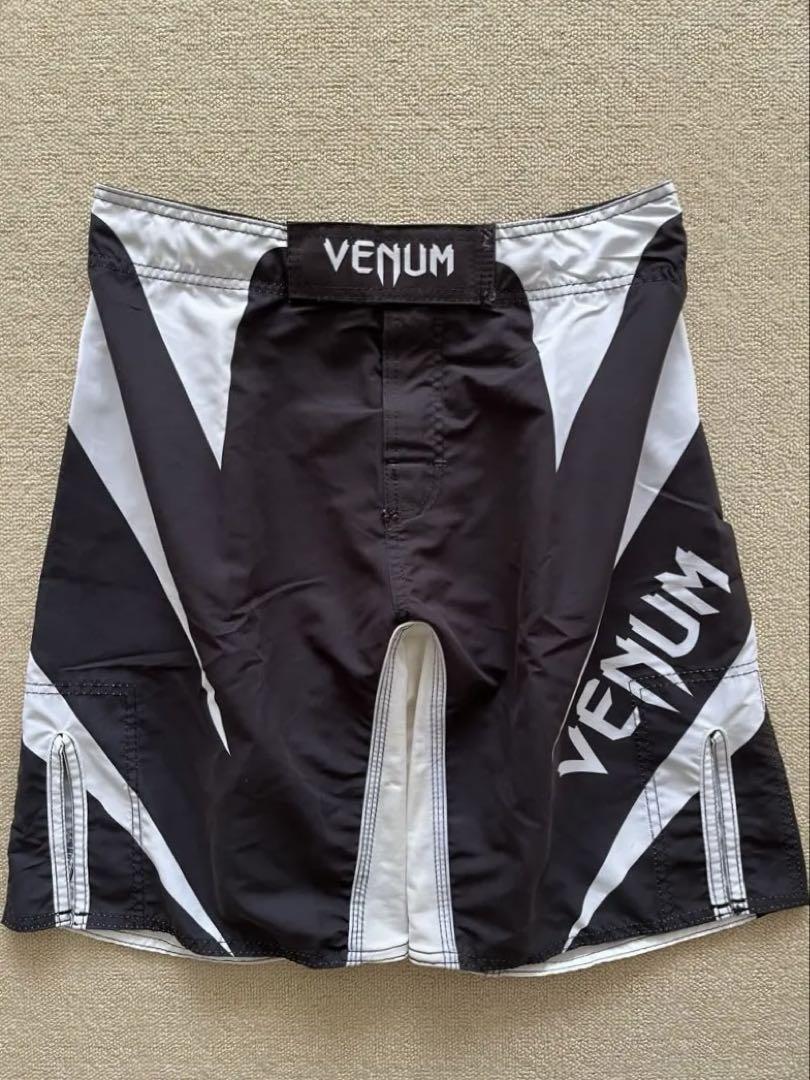 VENUM ヴェナムパンツ