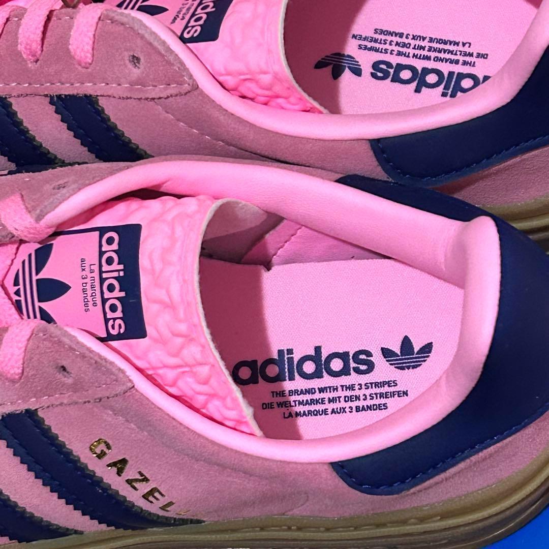 なち　【新品未使用】韓国限定 adidas 厚底スニーカー 希少・入手困難】 adidas 厚底スニーカー スーパースター