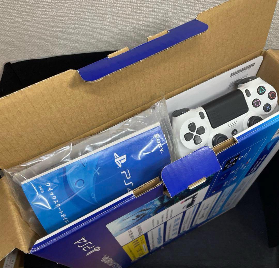 超美品PS4 CUH2200A B02 グレイシャー・ホワイト 500GB