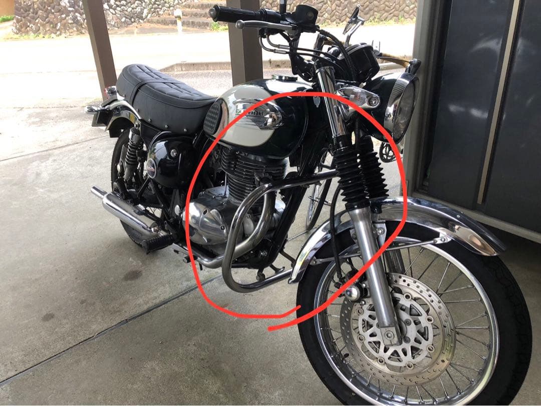 エストレヤ エンジンガード シルバー