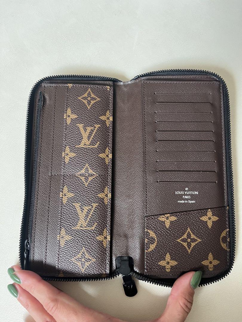 ルイヴィトン　財布　長財布　LVジッピーウォレット・ヴェルティカル