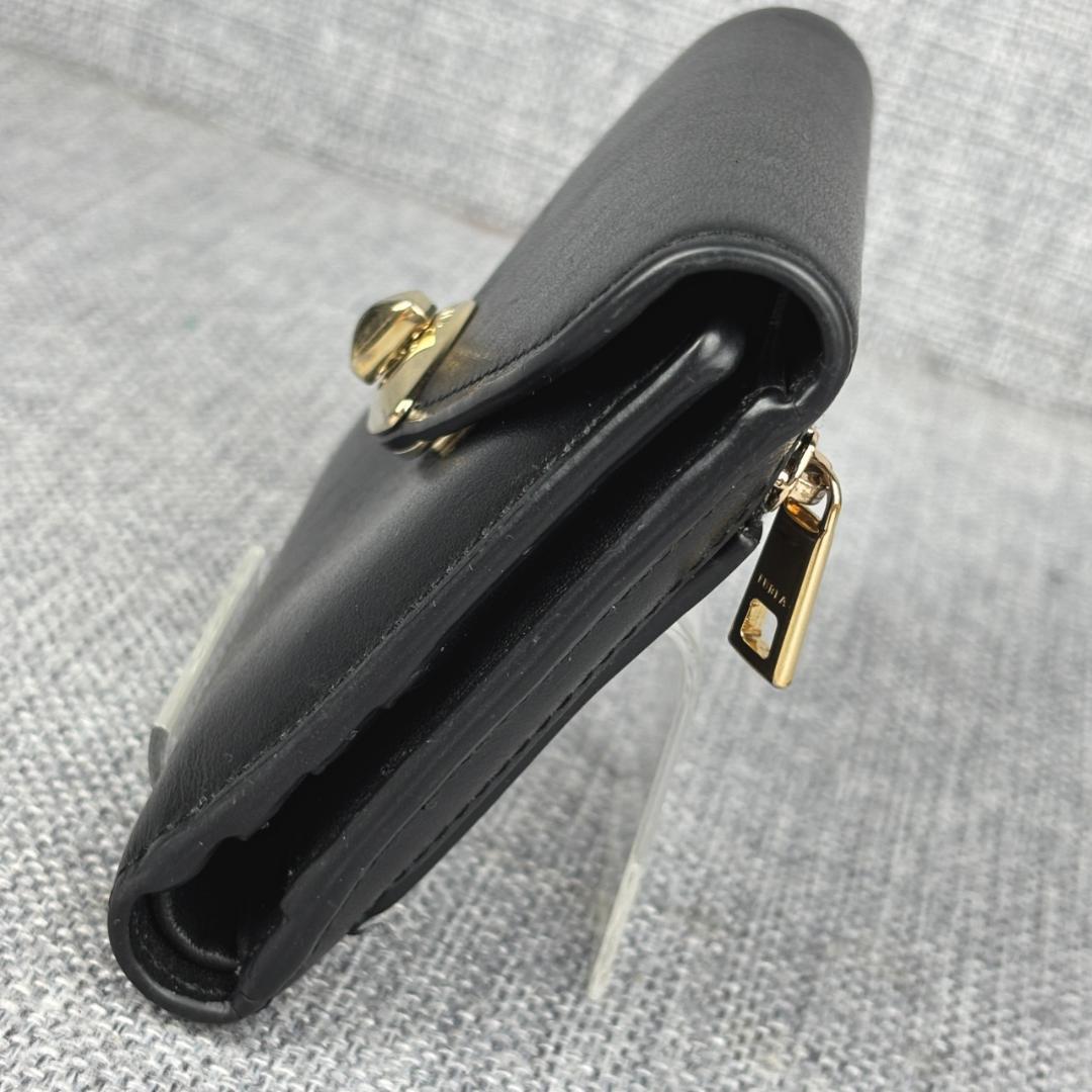 美品 FURLA フルラ 折り財布 クロコ 型押し ピンク 三つ折り