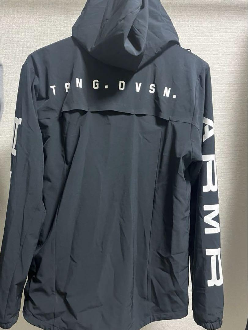 美品　Under Armour トレーニング上下セット　中古　使用回数少なめ