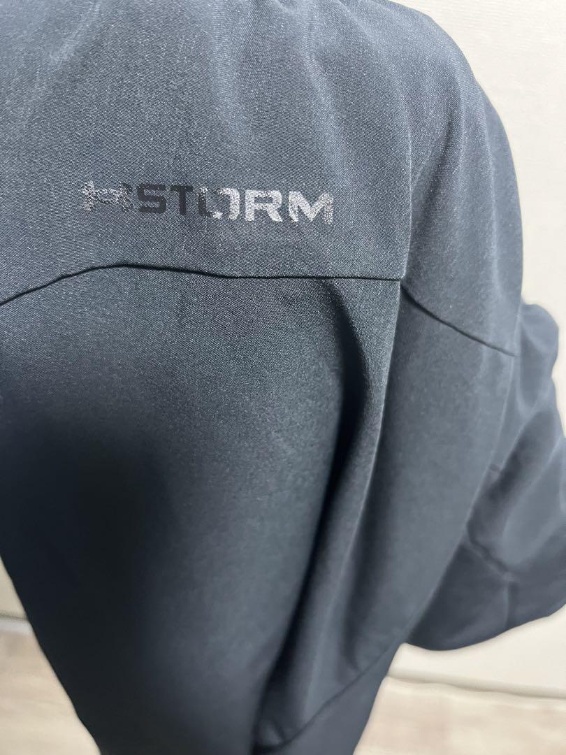 美品　Under Armour トレーニング上下セット　中古　使用回数少なめ