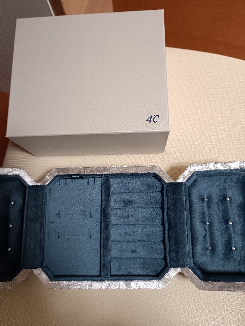 4℃ ネックレス ホリデー Holiday クリスマス 2025 新品未使用 4℃ ネックレス ホリデー Holiday クリスマス 2025 新品未使用