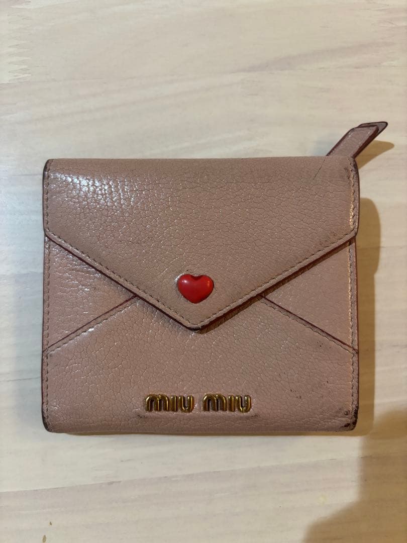 ミュウミュウ 財布 ラブレター　ハート　ピンク 中古