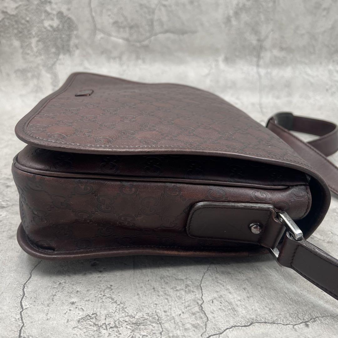 美品✨GUCCI グッチ メッセンジャーバッグ シマレザー GG A4可