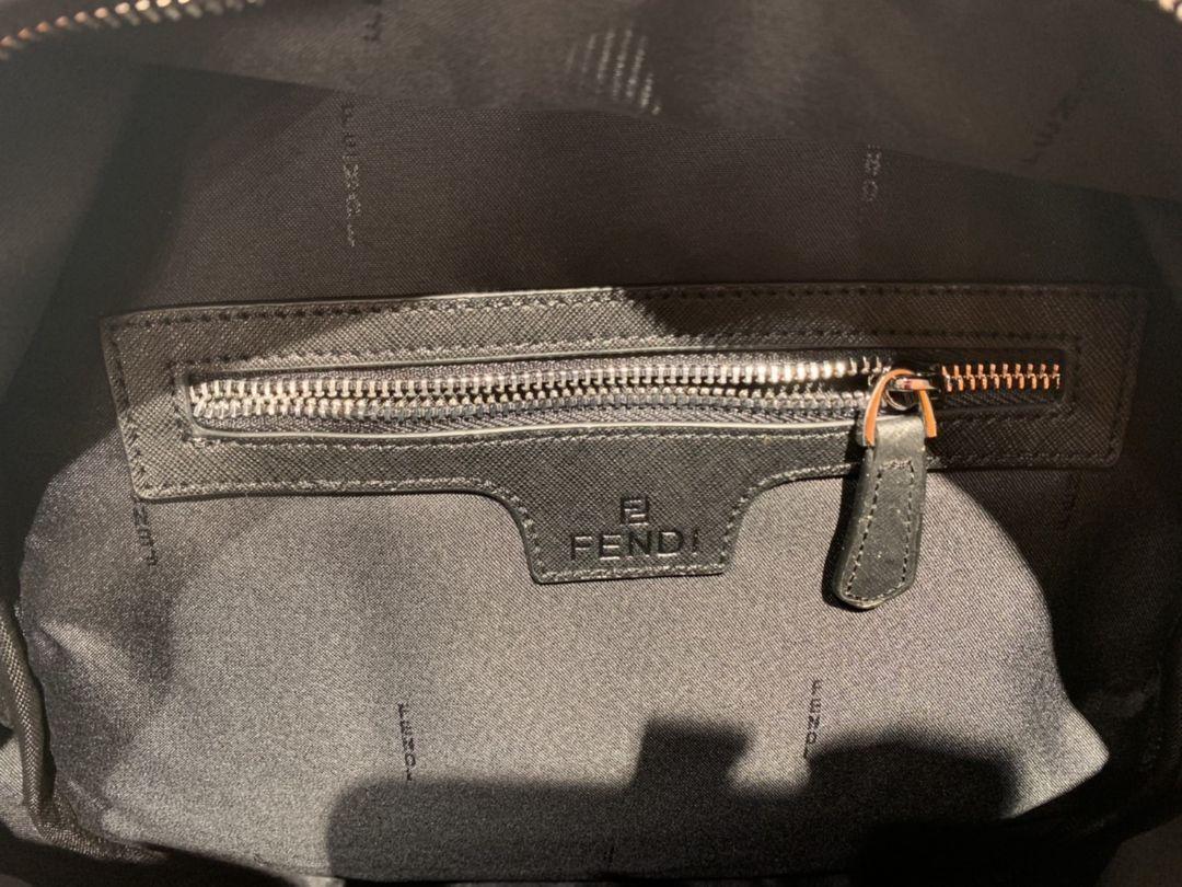 超美品❗️FENDI モンスター バッグパック ブラック