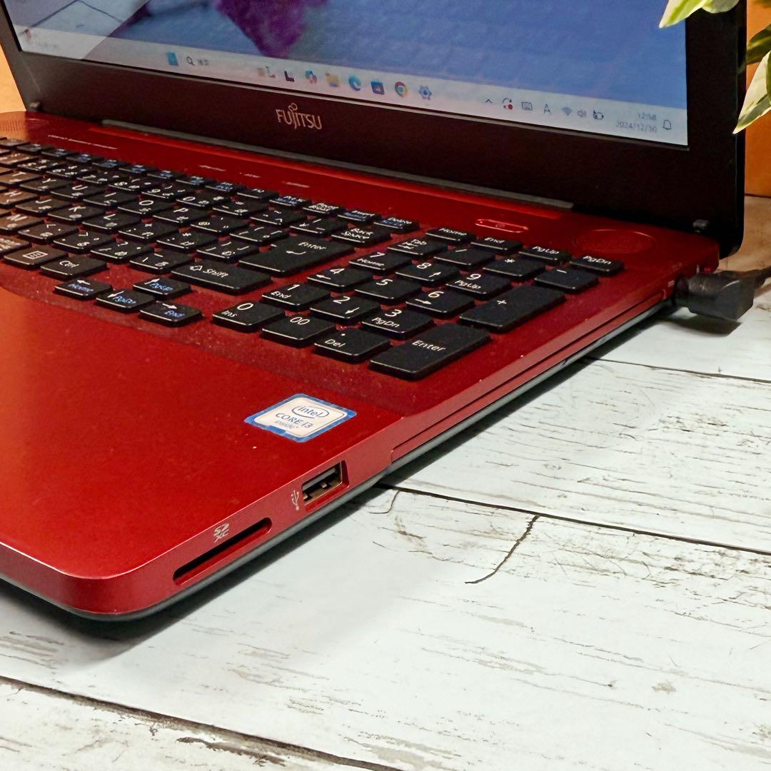 Corei3|メモリ8GB|SSD Blu-ray|カメラ