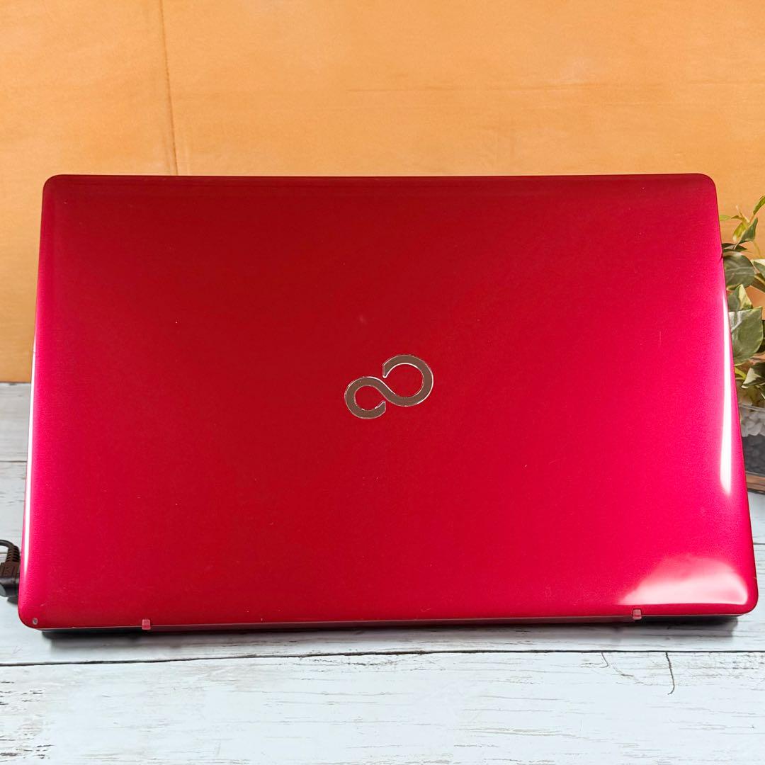 Corei3|メモリ8GB|SSD Blu-ray|カメラ
