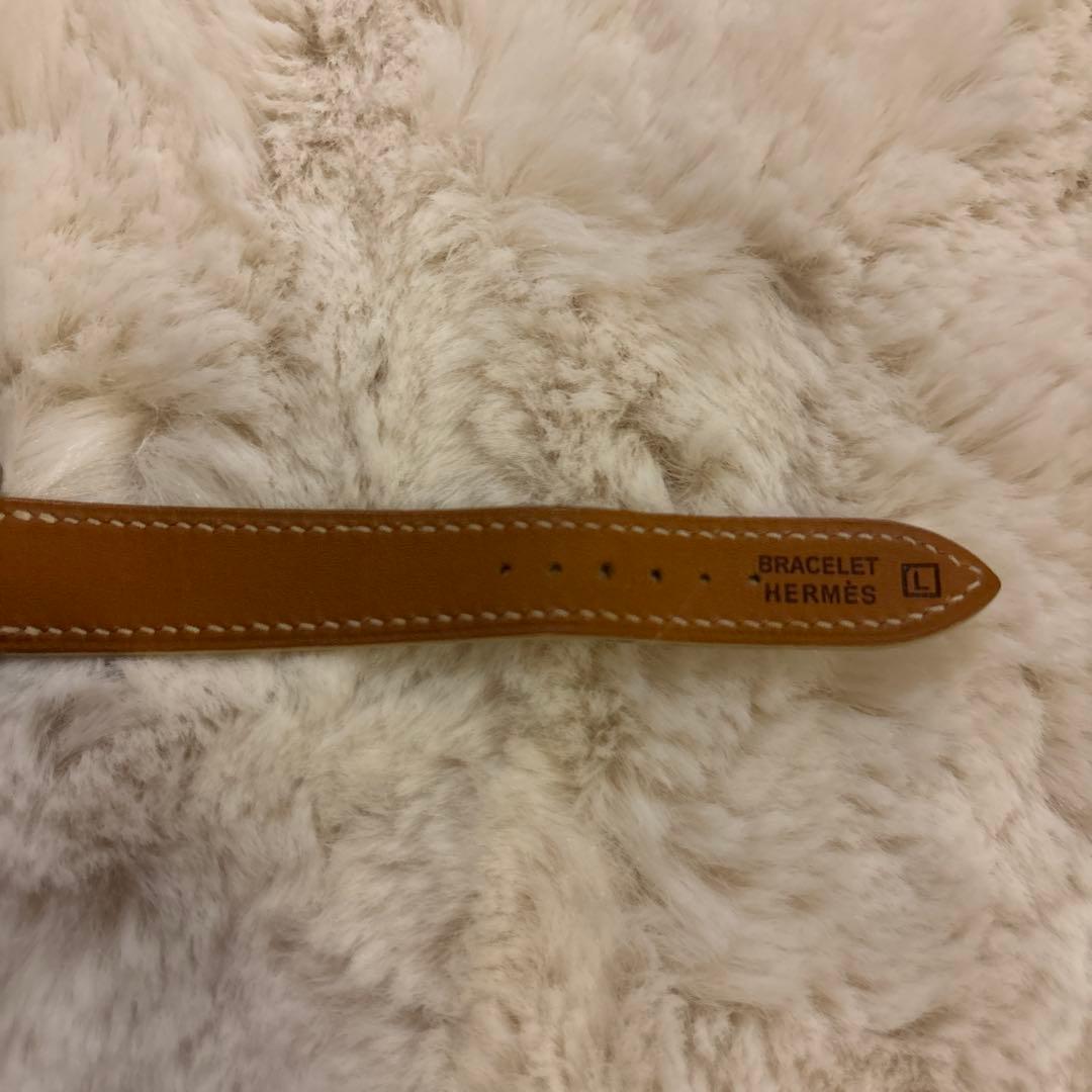 【HERMES】ホワイトレザー スクエア型時計 10/13電池交換済 【HERMES】ホワイトレザー スクエア型時計 10/13電池交換済