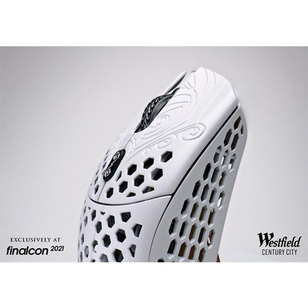 Amazon.com: FinalMouse Starlight-12 Pegasus (Medium) : Video