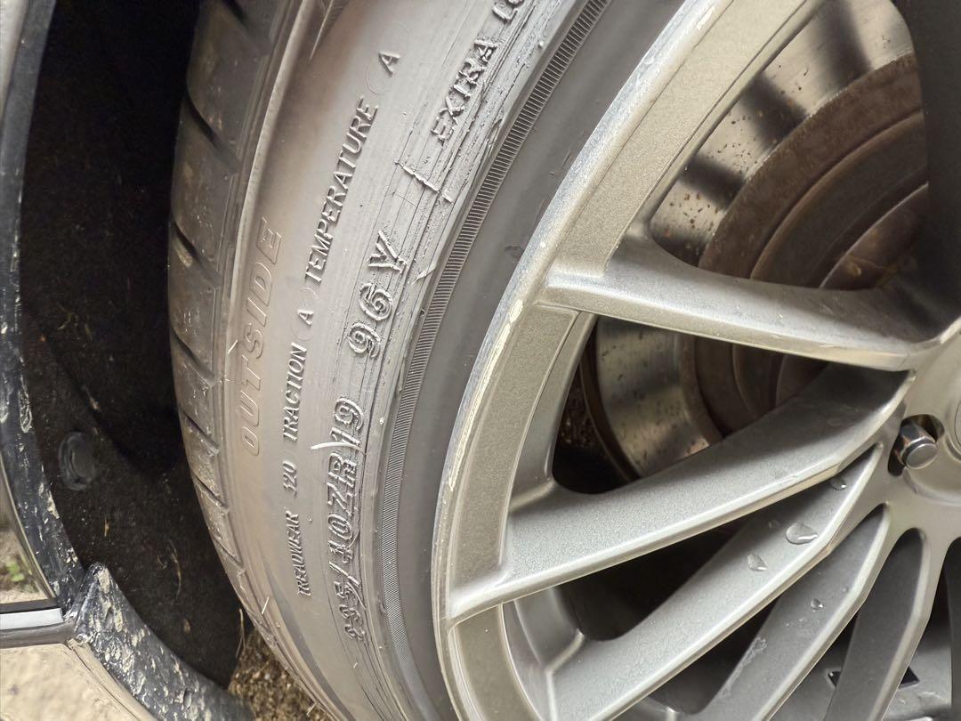 enkei rs05rr Rフェイス19インチ 10j 40 2本