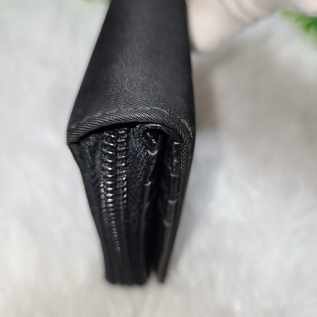 美品☆PRADA プラダ ナイロン ブラック 二つ折り財布 三角ロゴ