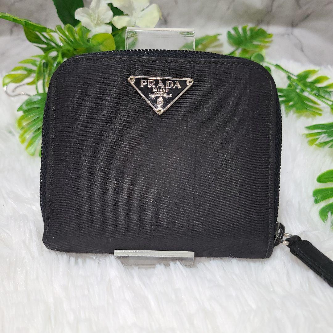 美品☆PRADA プラダ ナイロン ブラック 二つ折り財布 三角ロゴ