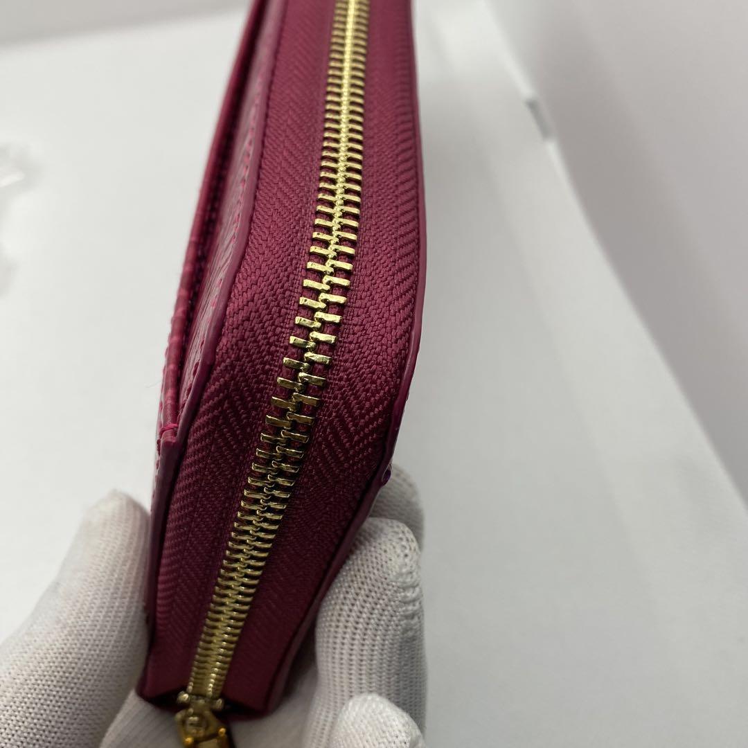 【極美品】トスカーニア　長財布　クロコ型押し　ファスナー　レッド　財布　レザー