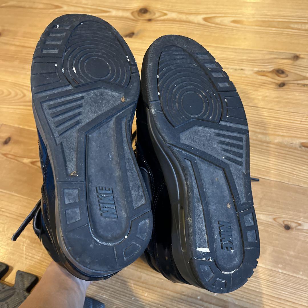 Nike エアレボリューション　スカイハイ インヒール　スニーカー ブラック NIKE（ナイキ）の「ウィメンズ インヒール ナイキ エア