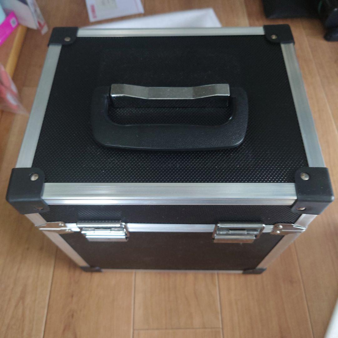ブラックレーザー墨出し器