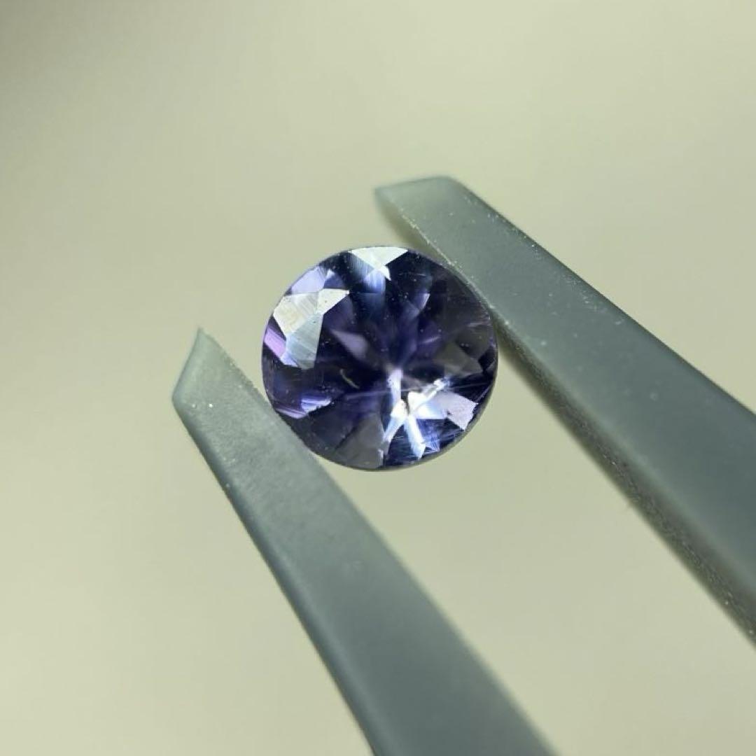 パープルタンザナイト　0.20ct コスモカラー　ルース