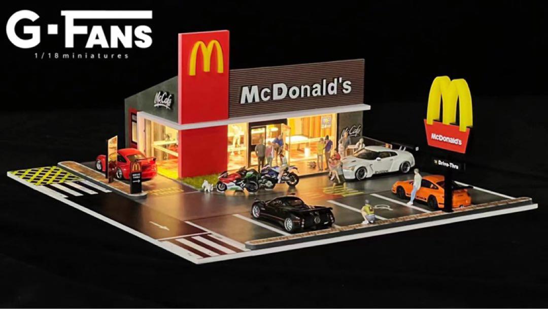 マクドナルド ドライブスルー 1/64駐車場LED照明付きジオラマ　ミニカ