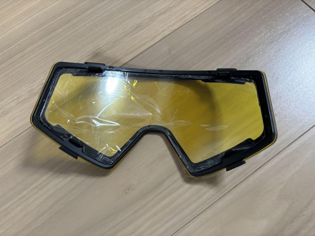 ★美品★お洒落　ボンジッパー　スキー　スノボ　ゴーグル　変えレンズ　ケース付き