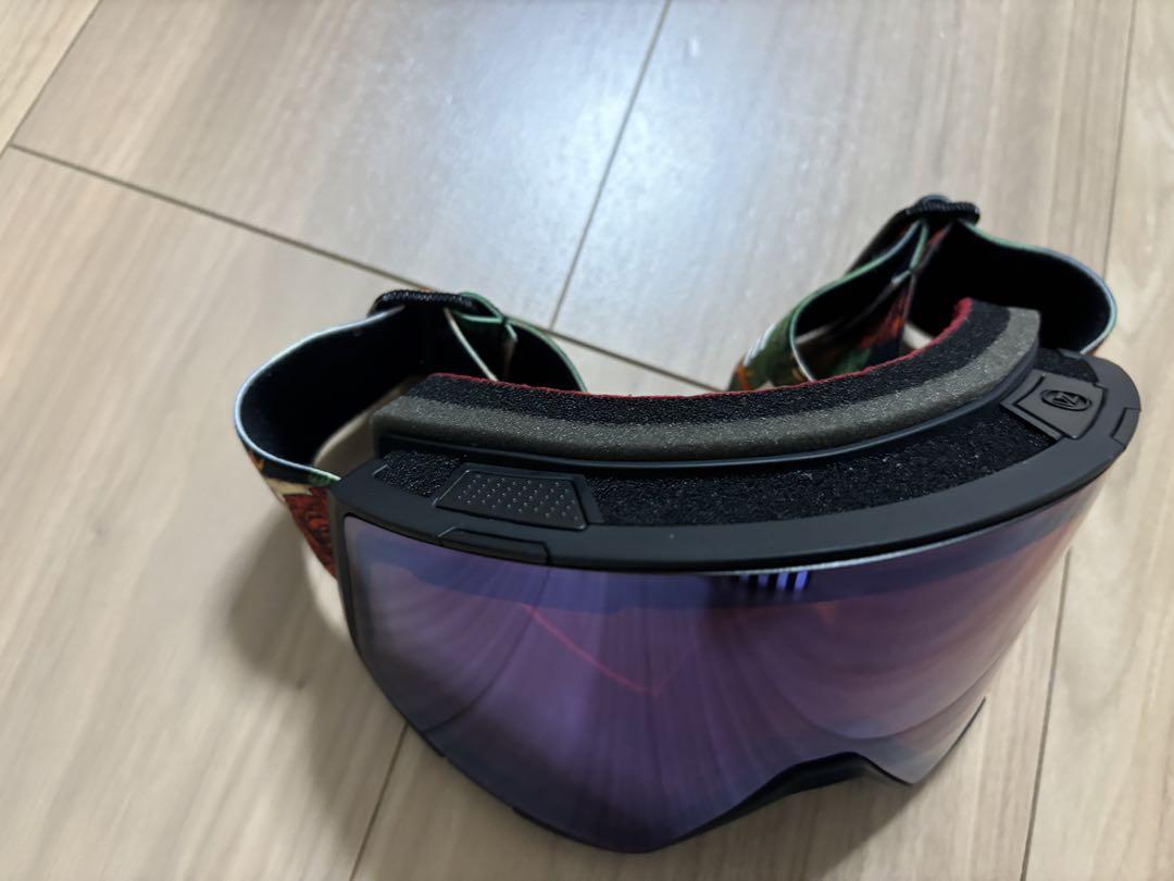 ★美品★お洒落　ボンジッパー　スキー　スノボ　ゴーグル　変えレンズ　ケース付き