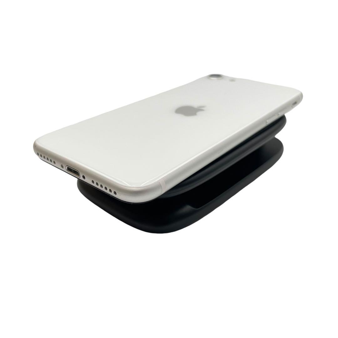 美品 バッテリー新品　iPhoneSE2　128GB　SIMフリー　完動品