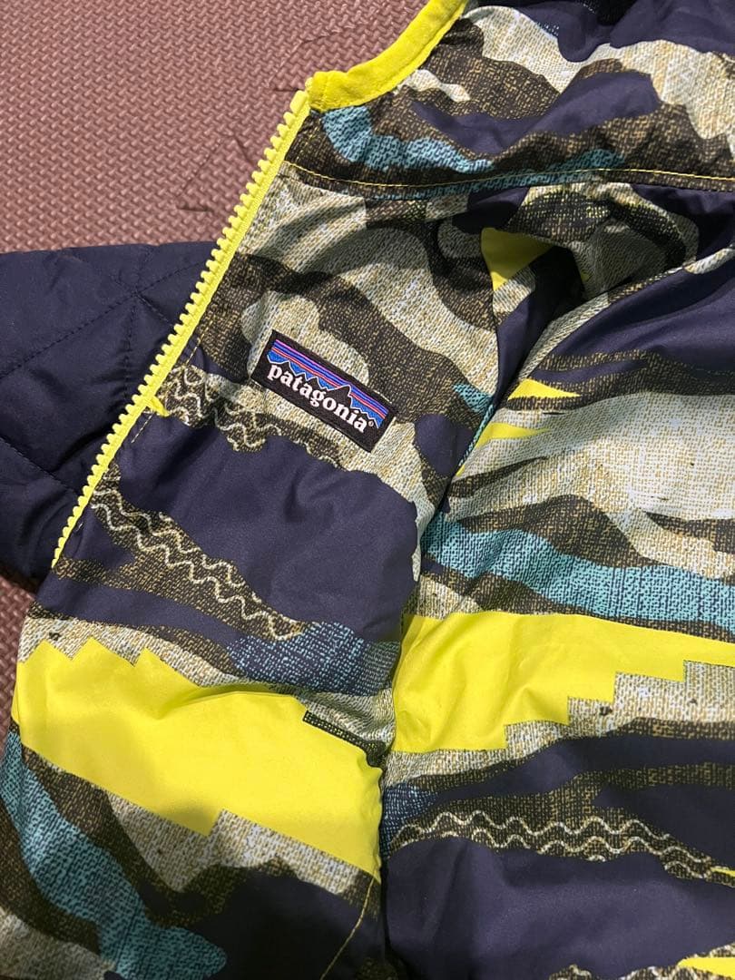 patagonia ベビーリバーシブルパフボールジャケット patagonia ベビー キッズ パフボールジャケット Patagonia