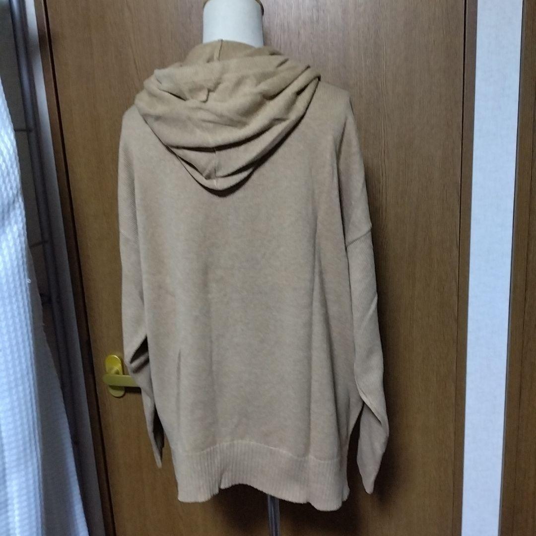 カシミヤ入りニットフーディー