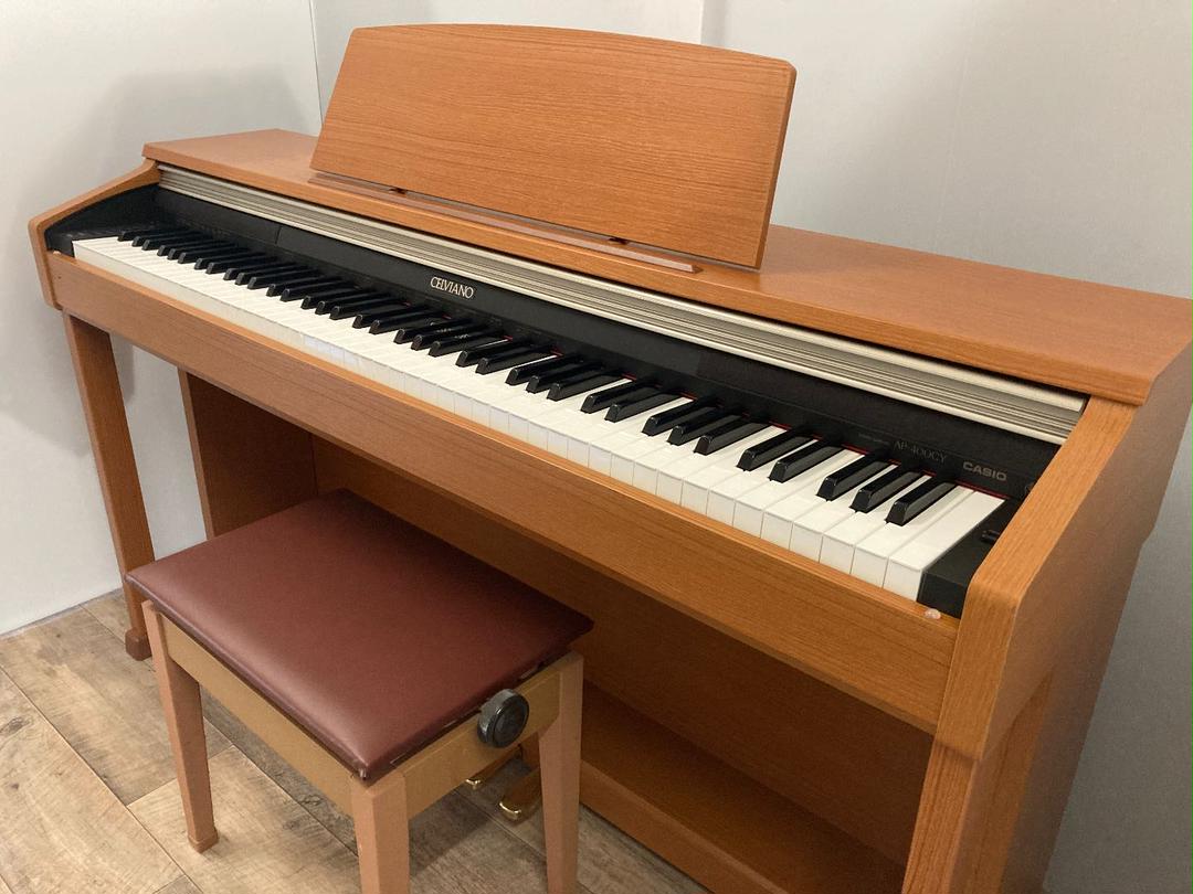 電子ピアノ美品　CELVIANO　AP-400 カシオ 電子ピアノ AP-400 CELVIANO 88鍵盤 椅子付き 2009年製