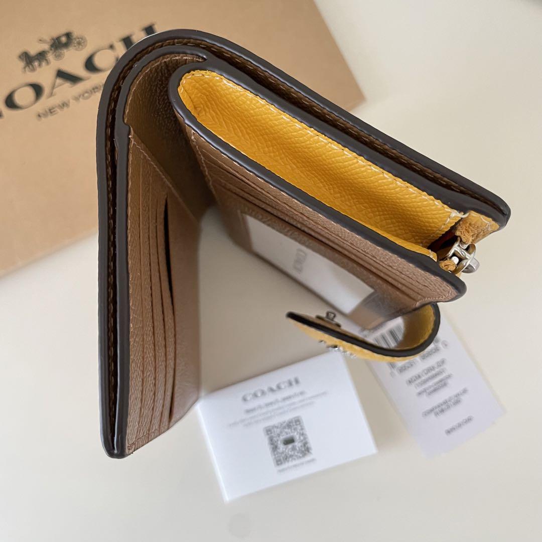 COACH コーチ　折り財布　カナリー　黄色　イエロー　二つ折り財布