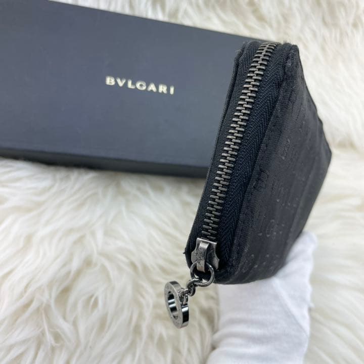 ✨極美品✨長財布 BVLGARI ブルガリ ロゴマニア ラウンドファスナー